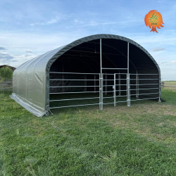 Weidezelt PVC Stahl Runddach Koppel – 8 × 10 m auf Wiese