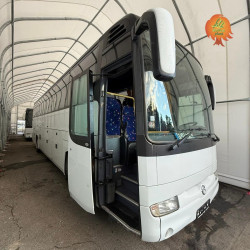 Garage PVC Stahl Runddach Parkon – Innenraum mit Reisebus